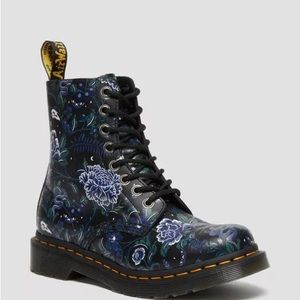 Like new 1460 Pascal Floral Garden